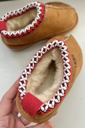 Alternative view of İçi Kürklü Bot