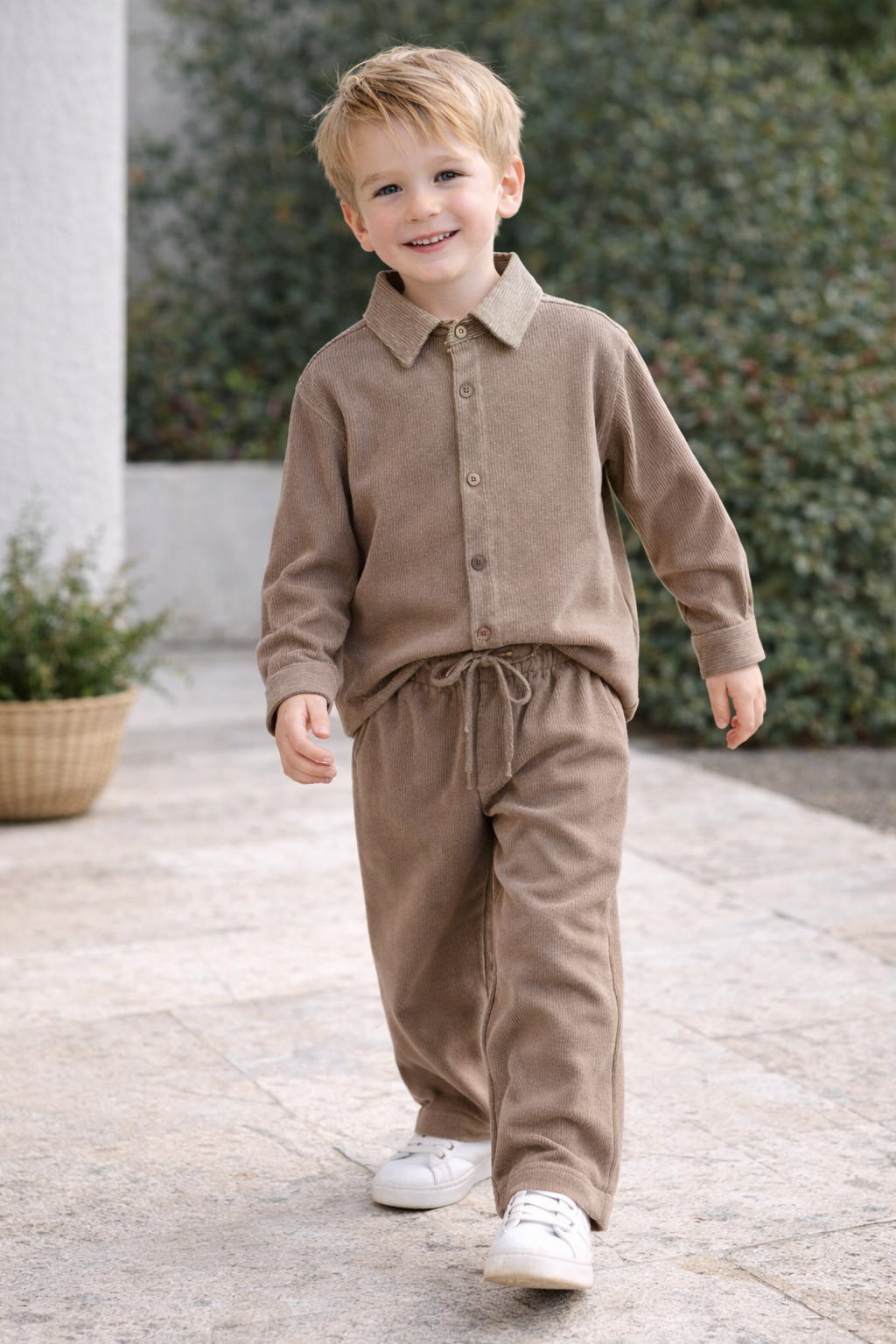 Erkek Çocuk Yumuşacık Kadife Takım (Kahve) - Görsel 5