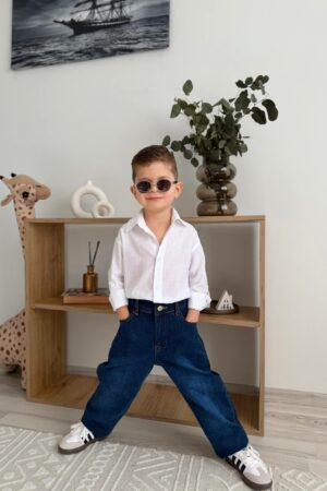 Alternative view of Mavi Kot Pantolon Beyaz Gömlek Takım