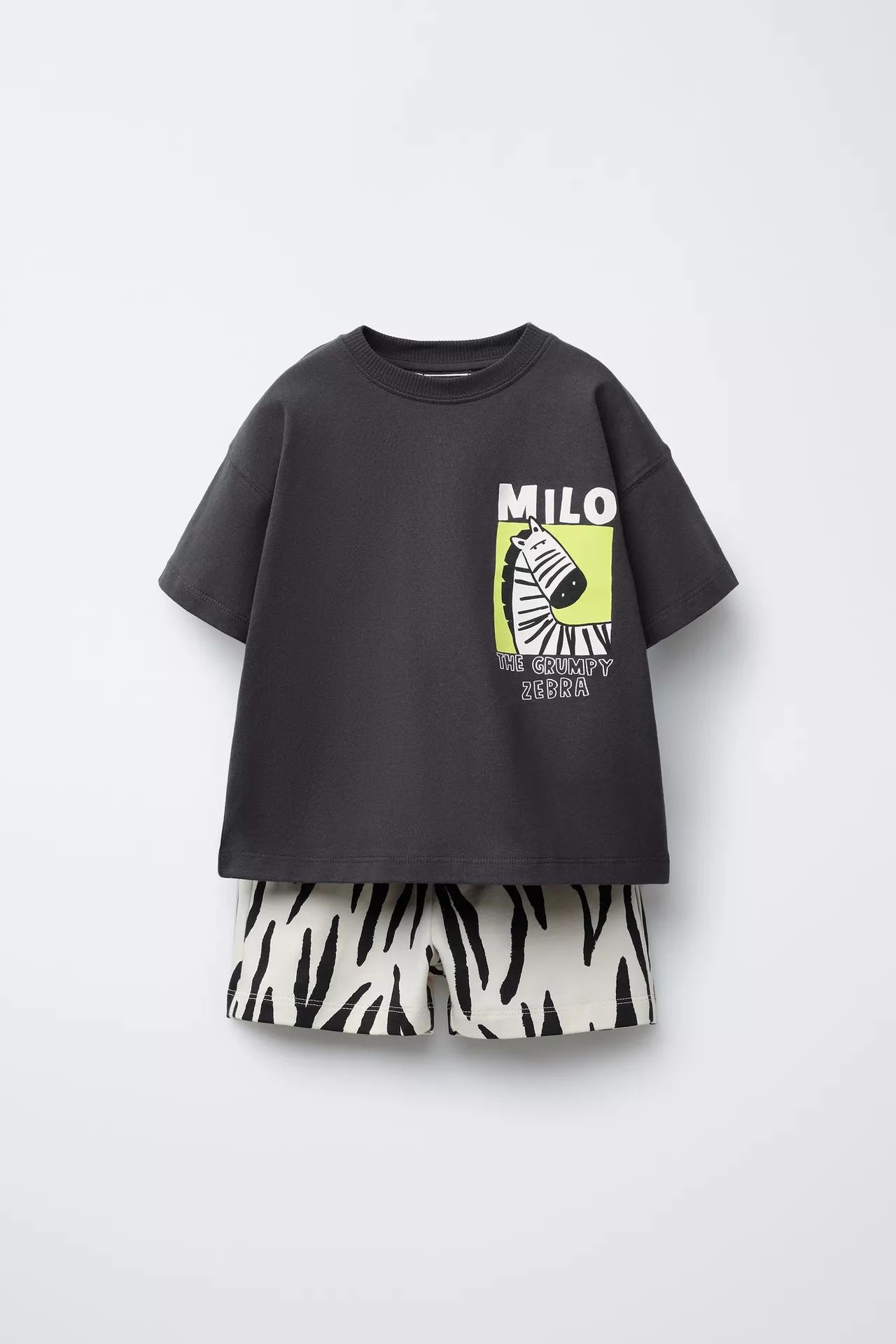 Zebra Şortlu Takım